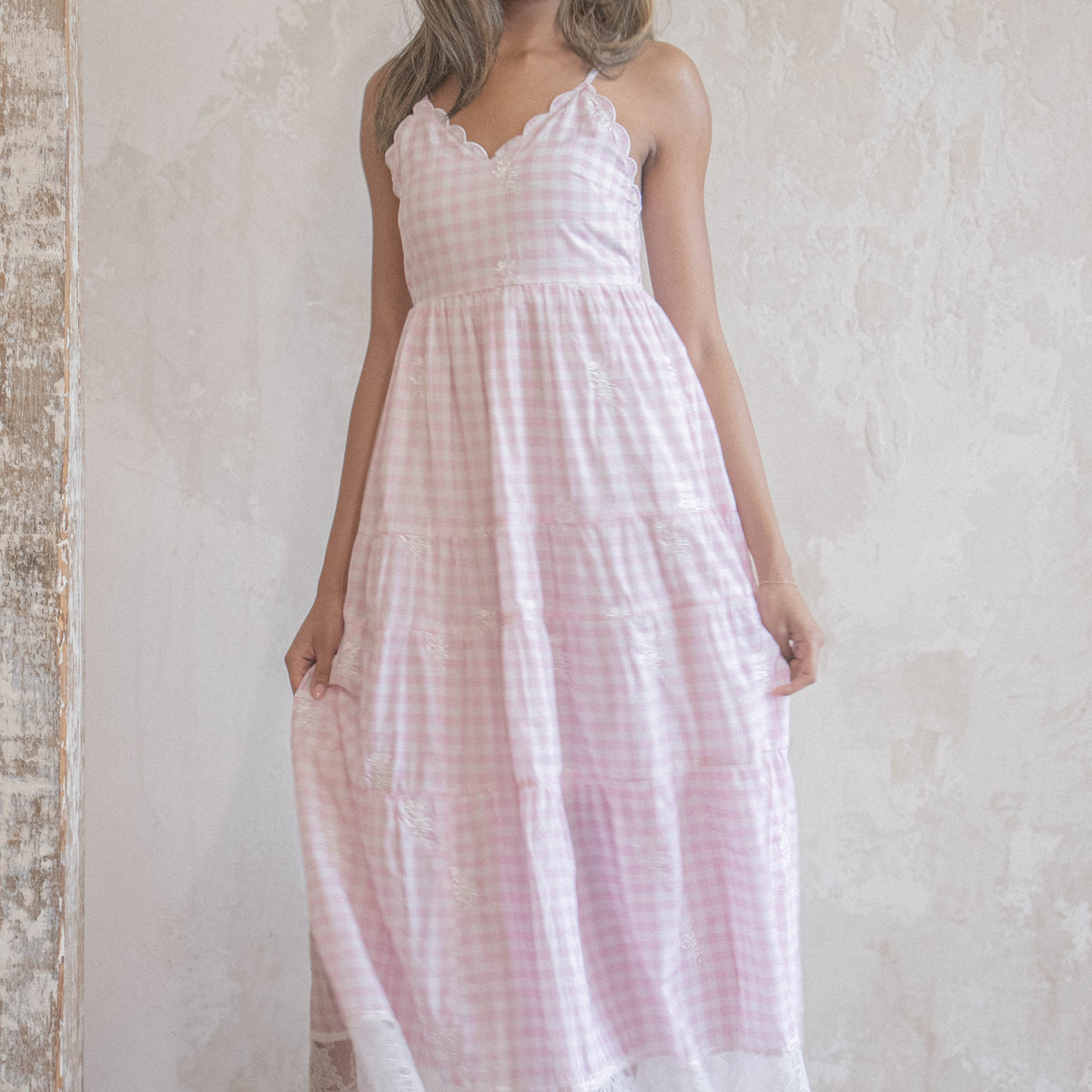 PRE-ORDER: JULIET SCALLOPED FLOWY MIDI DRESS | PRETTY IN PINK GINGHAM ShopAllInTheDetail PRE-ORDER: JULIET SCALLOPED FLOWY MIDI DRESS | PRETTY IN PINK GINGHAM ShopAllInTheDetail